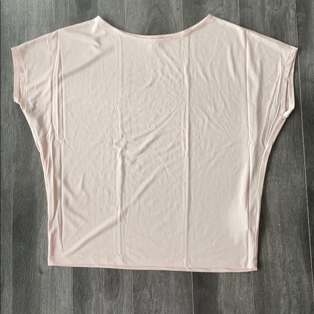 Women’s drape crew neck short sleeve t-shirt - blush pink